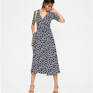 Sz 10 EUC Boden Kassidy Navy and White Geometric Midi Dress faux wrap